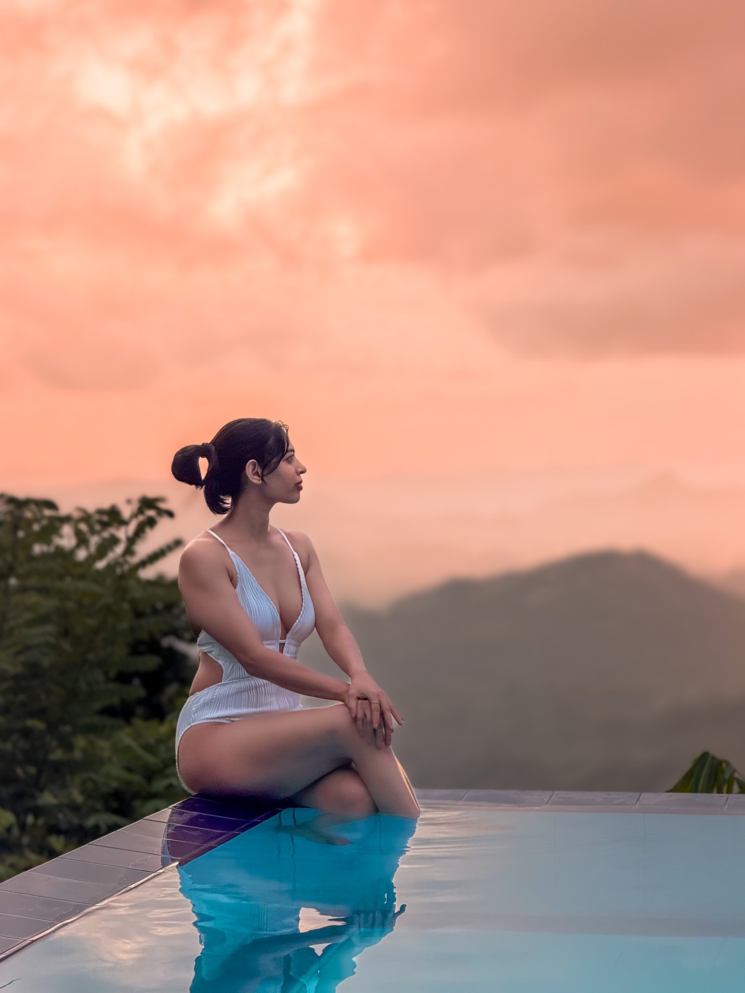 Misty Hills Villa - Pool Relaxation